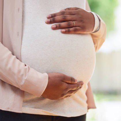 В публикация във Facebook бременна в деветия месец жена разказа