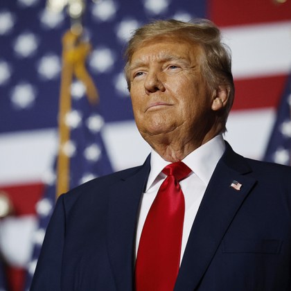 Мъж е обвинен в заплаха за убийство на Доналд Тръмп Властите