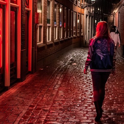 От днес проституиращите в Белгия ще могат да подписват официални трудови