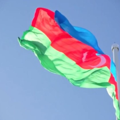 Баку постави световен рекорд на Гинес с най големия развят национален