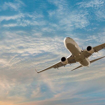 Самолет каца аварийно в Атина заради много пиян пътник Самолетът