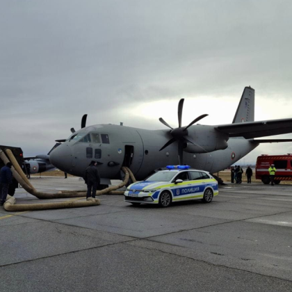 Екипаж на самолет C 27J Spartan помогна на двама пациенти в нужда в рамките