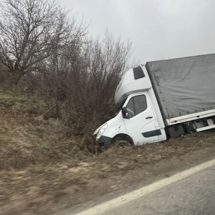 Инцидент с камион стана рано тази сутрин в Ловешко Превозното