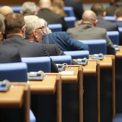 Депутатите отново не избраха председател на парламента Това беше рекордният