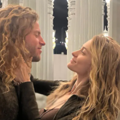 Парис Джаксън обяви че е сгодена за колегата си Джъстин