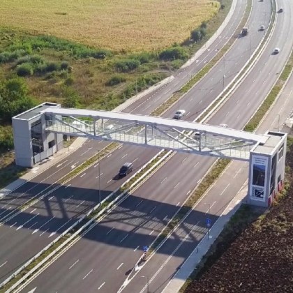 Във връзка с честите пътни инциденти както и задръствания по