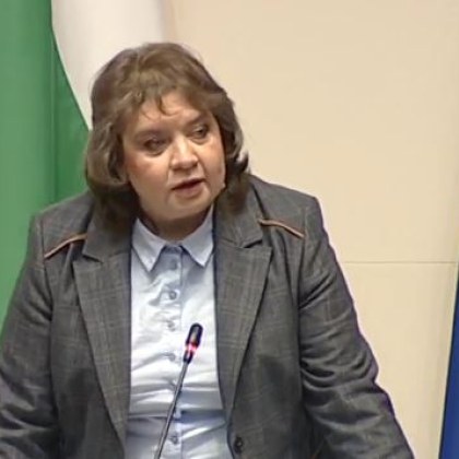 Депутатите избраха председател на Народното събрание това е номинираната