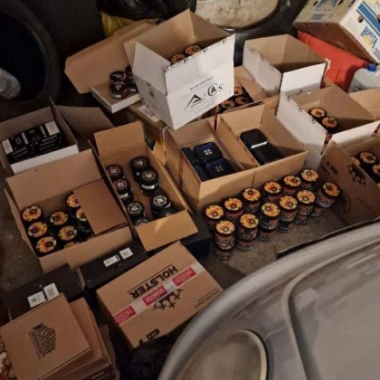 Задържаха 21 годишен мъж с близо 70 кг тютюн за наргиле