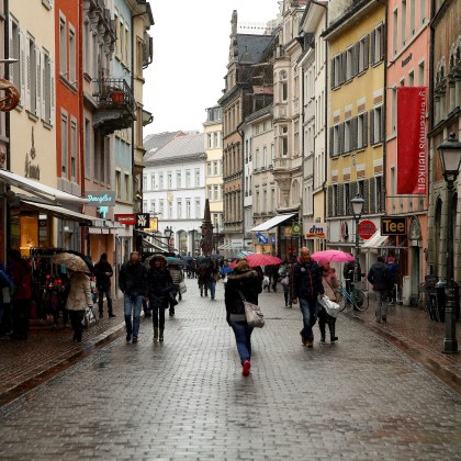 Политическият вакуум във Франция и Германия двата най големи и влиятелни