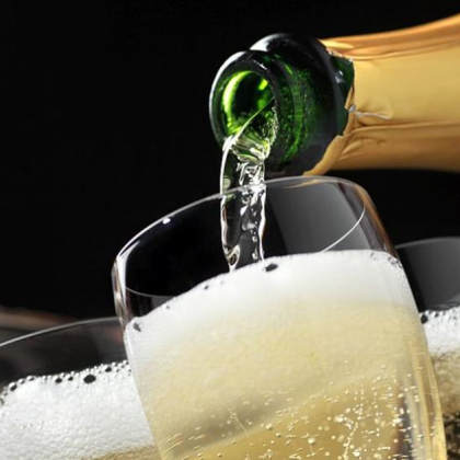 На тревожните хора не се препоръчва да пият пенливо вино