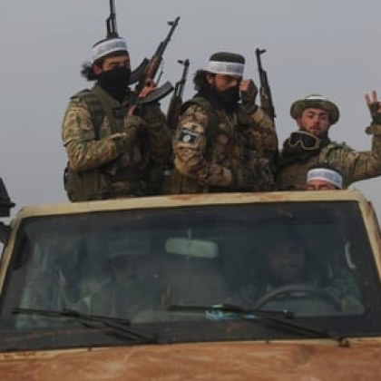 Италианският външен министър Антонио Таяни каза че екстремисти са дошли