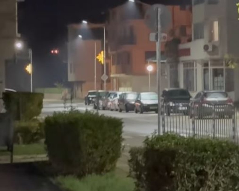 Автомобилен концерт из нощен Несебър ВИДЕО