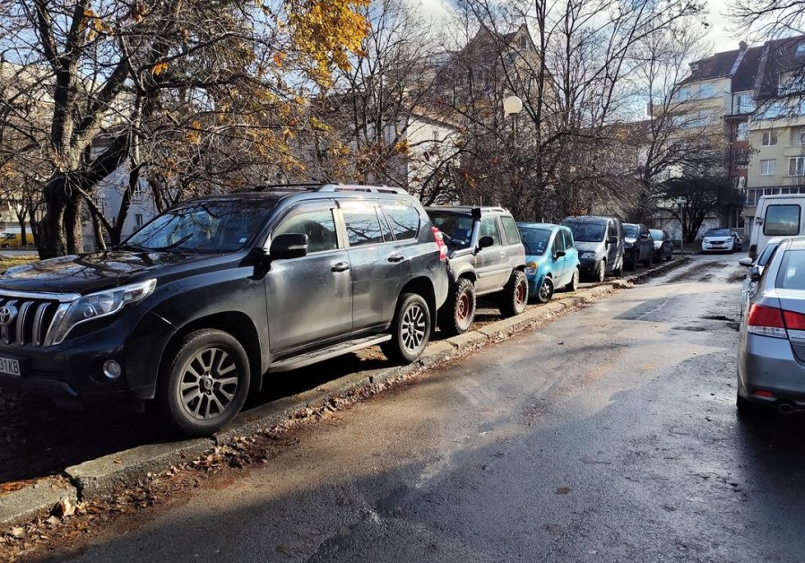 Столичанка: Господин с джип ми свирна да се поместя СНИМКА