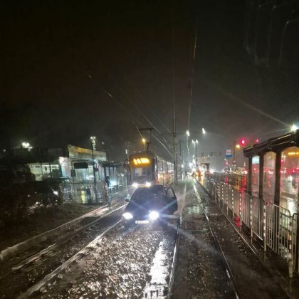 Не пак а отново лек автомобил отново се озова