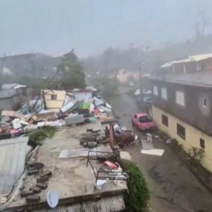 Мощен циклон връхлетя френския остров Майот в събота като причини