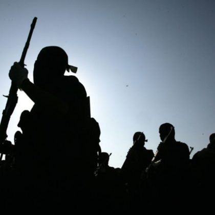 Предполагаеми джихадисти са убили 39 цивилни включително жени и деца