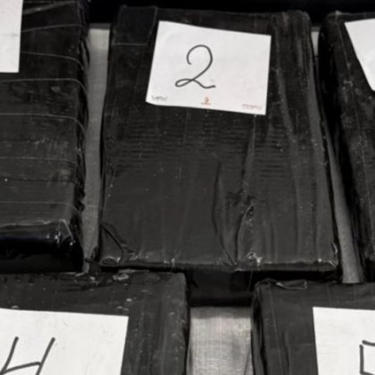 Близо 6 кг кокаин и над 18 кг метамфетамин на