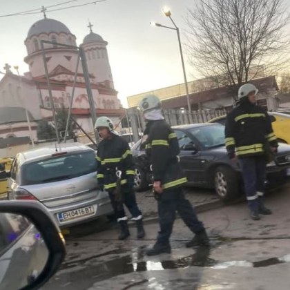 Пътен инцидент затруднява движението по столичния булевард Константин Величков в