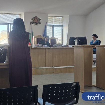 Мъж свалил панталоните си на Главната на Пловдив и отправил