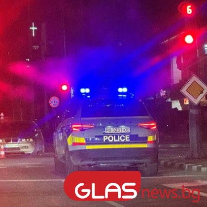 Катастрофа затрудни движението на пътя Пловдив Асеновград лентата от