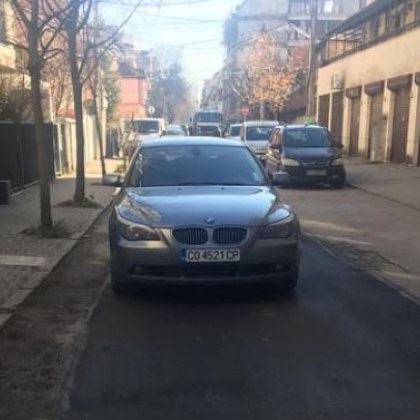 Водач на лек автомобил успя да привлече вниманието на столичани Сиво