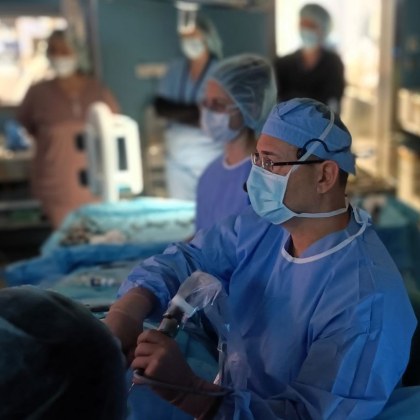 Мултидисциплинарен екип от специалисти към високотехнологичния интегрален център на УМБАЛ