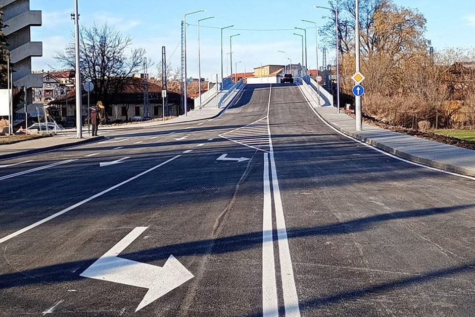 Пускат движението по Бетонния мост в Пловдив