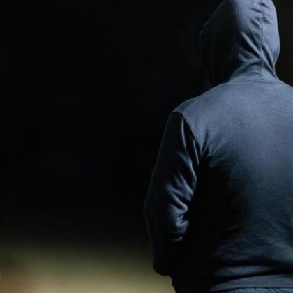 Страховита случка в Ямбол На оживена спирка пред супермаркет в