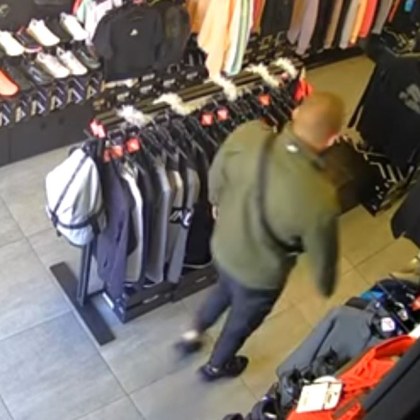 Камери уловиха крадец в столичен магазин Мъж е заснет да
