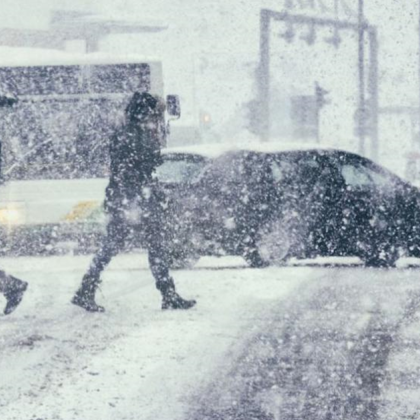 Заваля първият сняг в Северна Гърция Полицията проверява за наличност
