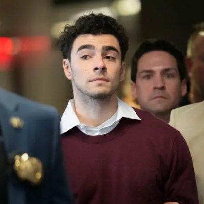 Луиджи Манджионе 26 годишният мъж обвинен в убийството на главния изпълнителен