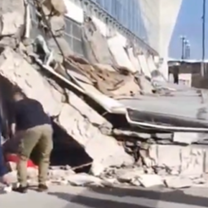 Стотици студенти протестираха днес в Белград и предадоха 1000 писма