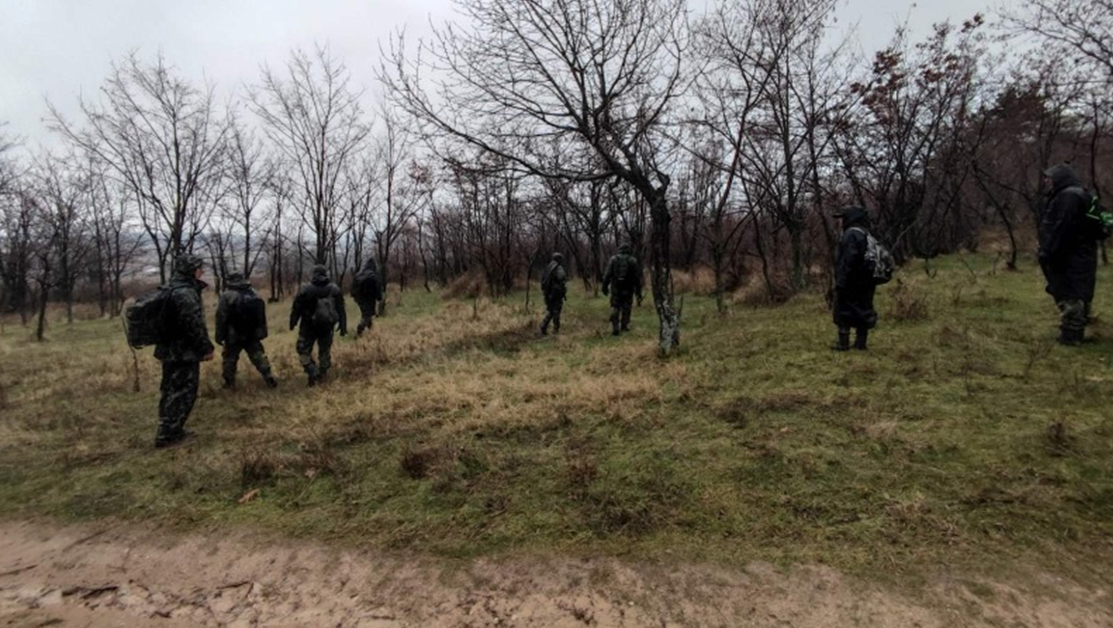 Военнослужещи и днес помагат в издирването на Ники от село Конаре