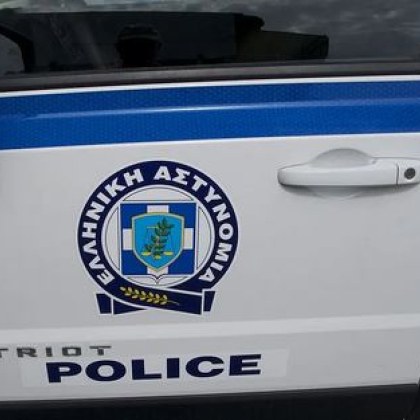 Арестуваха българин в Гърция държал незаконно 36 годишна сляпа жена в