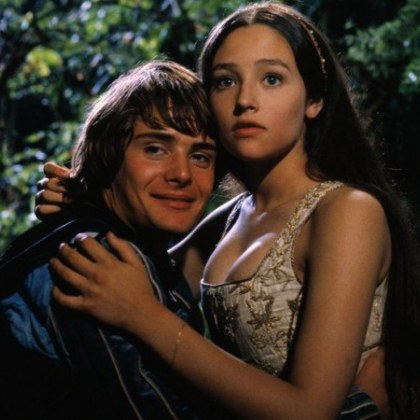 На 73 годишна възраст почина актрисата Оливия Хъси която изигра ролята