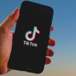 Опасните TikTok предизвикателства сред децата за 2024