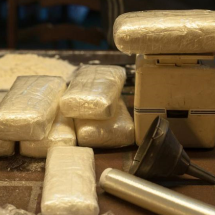 При полицейска операция в Испания са открити седем тона кокаин