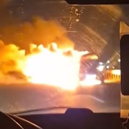Шофьорката на горялото снощи БМВ: Благодаря на всички, които ми помогнаха