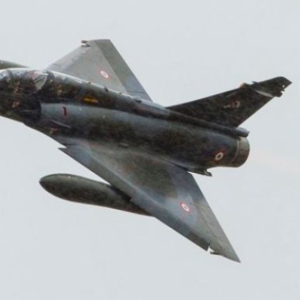 Френският министър на отбраната Себастиен Лекорню съобщи днес че страната