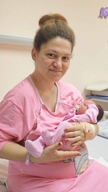 Първото бебе за 2025 г. в УМБАЛ "Св. Георги" в Пловдив е момиченце