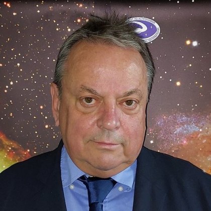 Чл кор Евгени Семков директор на Института по астрономия с Национална