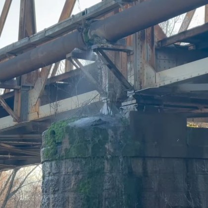 Пловдивчанин сигнализира за теч от тръба в Пловдив От съоръжението