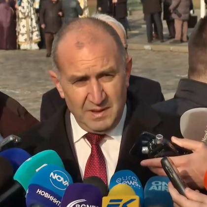 Пилеем ценно историческо време а политическата класа е неспособна да