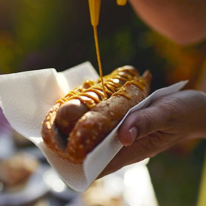 Ким Чен Ун е забранил на севернокорейците да ядат хотдог