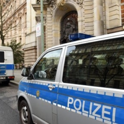 Заложническа криза се разигра в немския град Римбах Мъж въоръжен