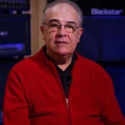 Почина спортният журналист Петър Василев по прякор Петела Освен журналист