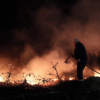 Огромният горски пожар който навлезе тази нощ в Лос Анжелис