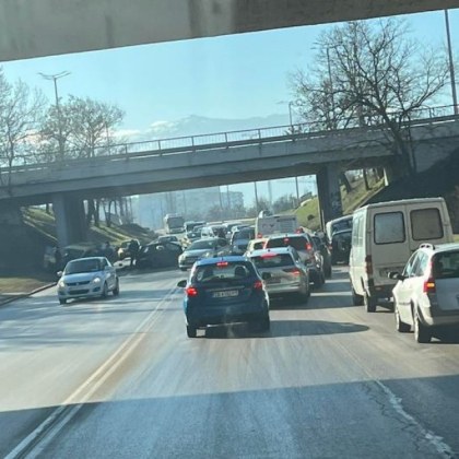 Двама мъже са пострадали при тежката катастрофа която стана под