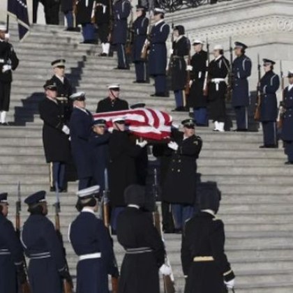 Държавното погребение на Джими Картър се провежда днес във Вашингтонската