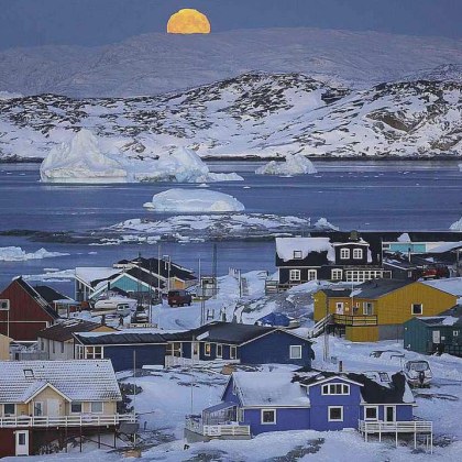 Гренландия най големият остров в света е дом на едно от